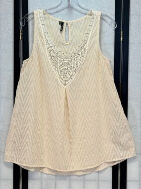 Maurices Ivory Crochet V Inset Beaded High Low Sheer Tank Top Tunic M Sleeveless